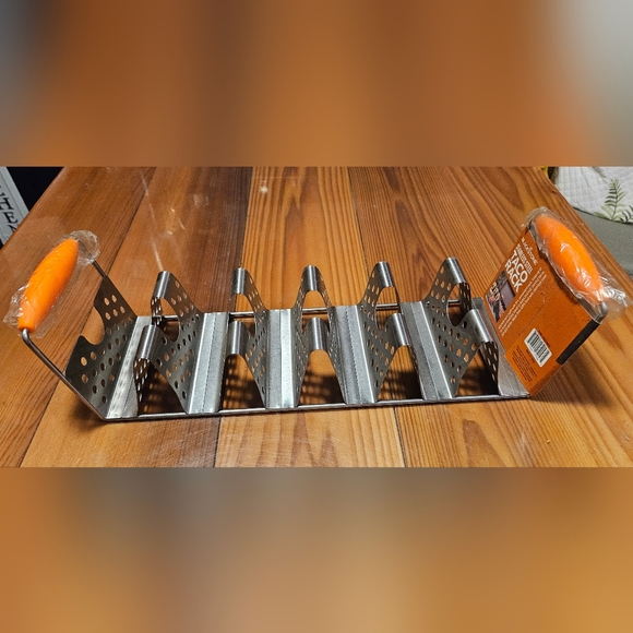 Blackstone Silver Taco Rack - Picture 3 of 3